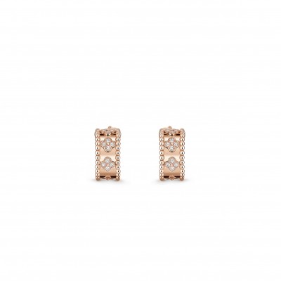 VAN CLEEF ARPELS PERLÉE CLOVERS HOOP EARRINGS VCARO2MK00